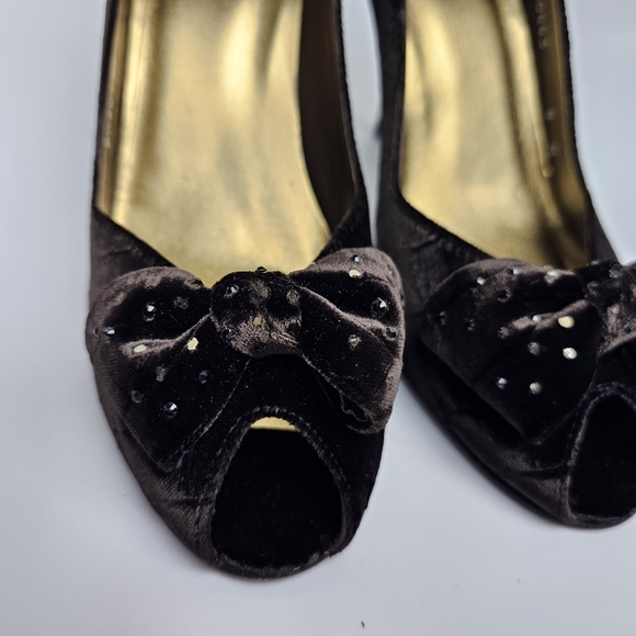 Stuart Weitzman Brown Velvet Snake Skin RhinestoneBow Leather Peeptoe Heels - Picture 7 of 11